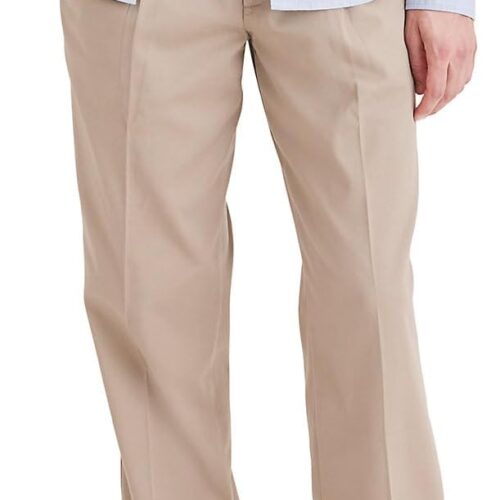 Men’s easy khaki pants, classic fit, pleated.